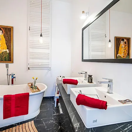 Panorama Penthouse - Center 100m2, Fast Wi-fi Apartment *